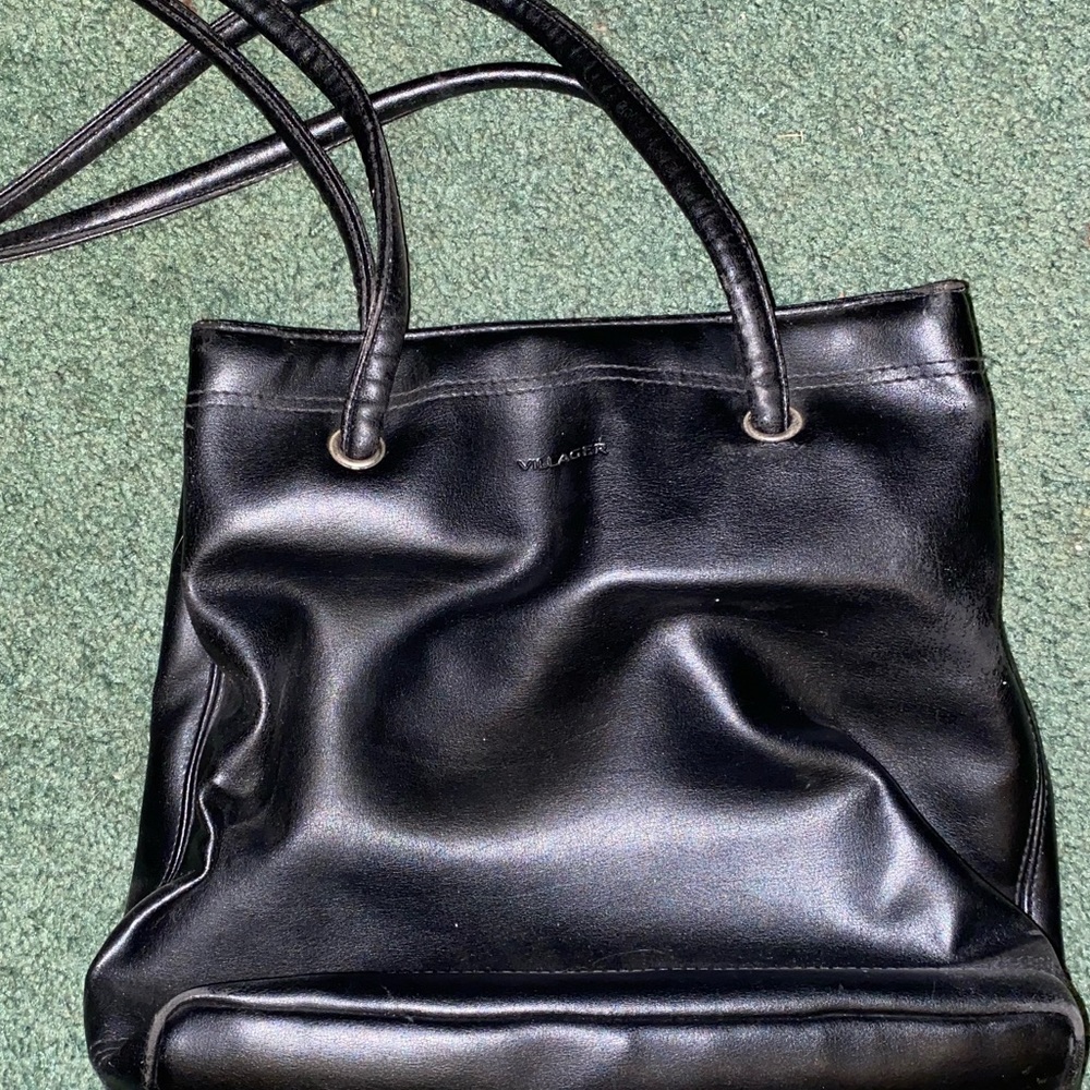 Medium sized hand bag